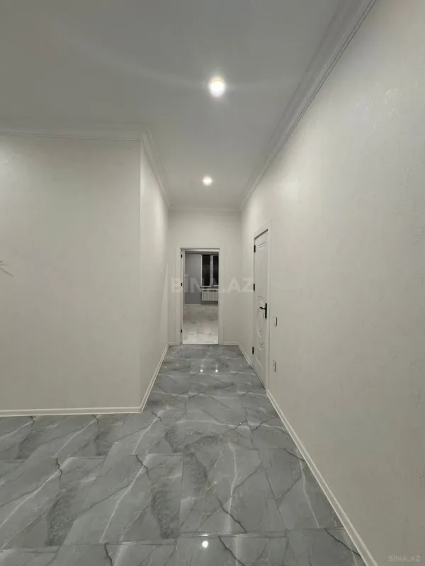 Satılır 3 otaqlı mənzil 124 m²