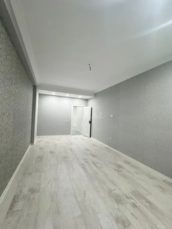 Satılır 3 otaqlı mənzil 124 m²