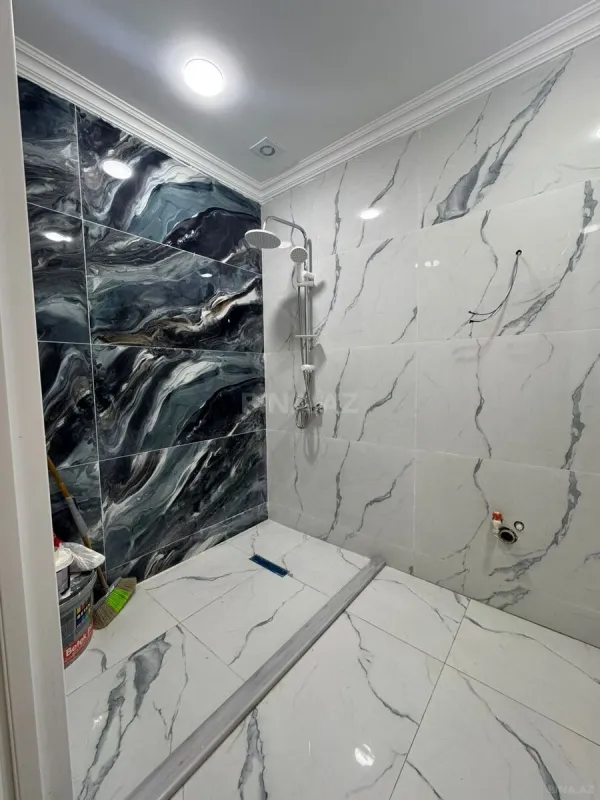 Satılır 3 otaqlı mənzil 124 m²