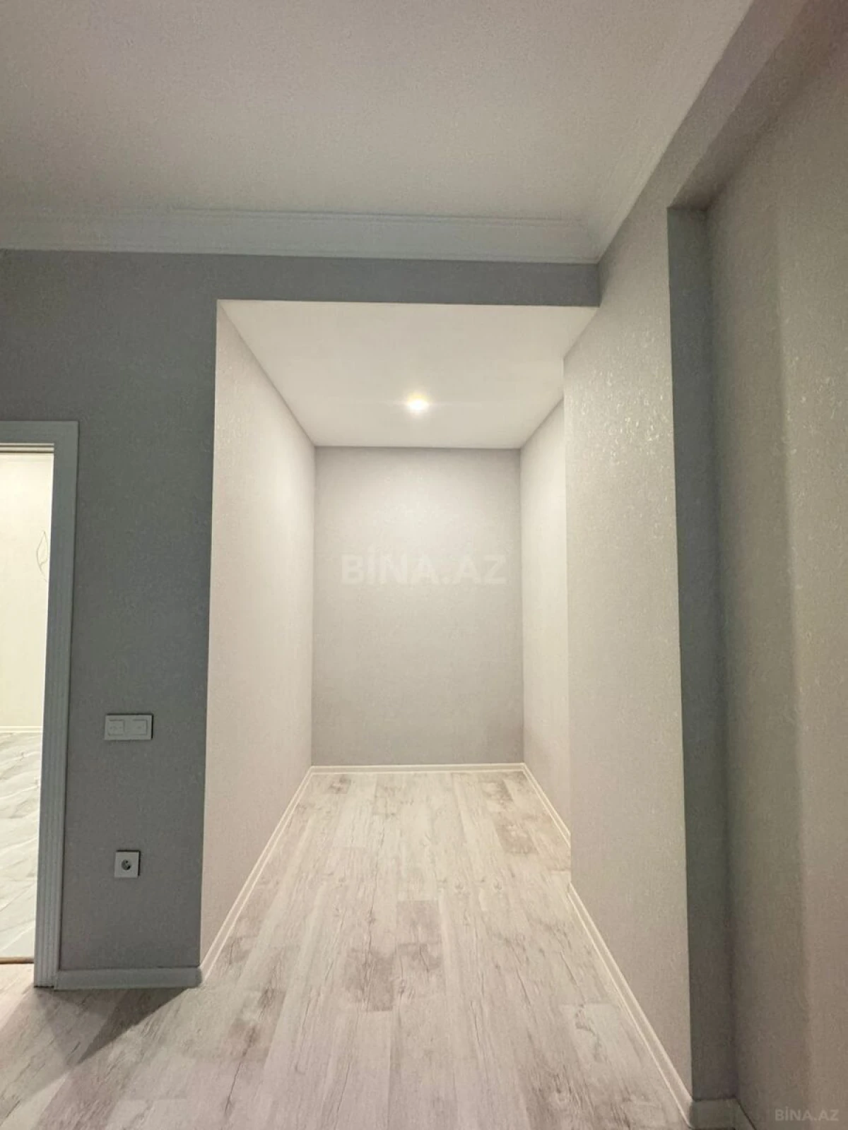 Satılır 3 otaqlı mənzil 124 m²