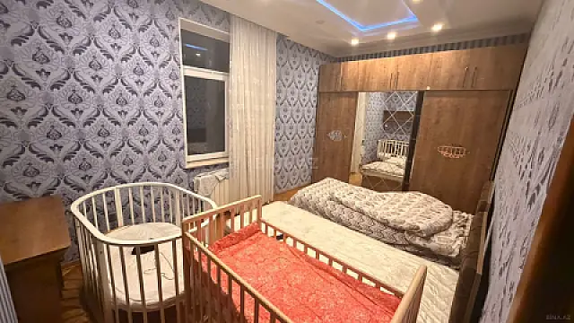 Kirayə verilir 3 otaqlı mənzil 120 m²