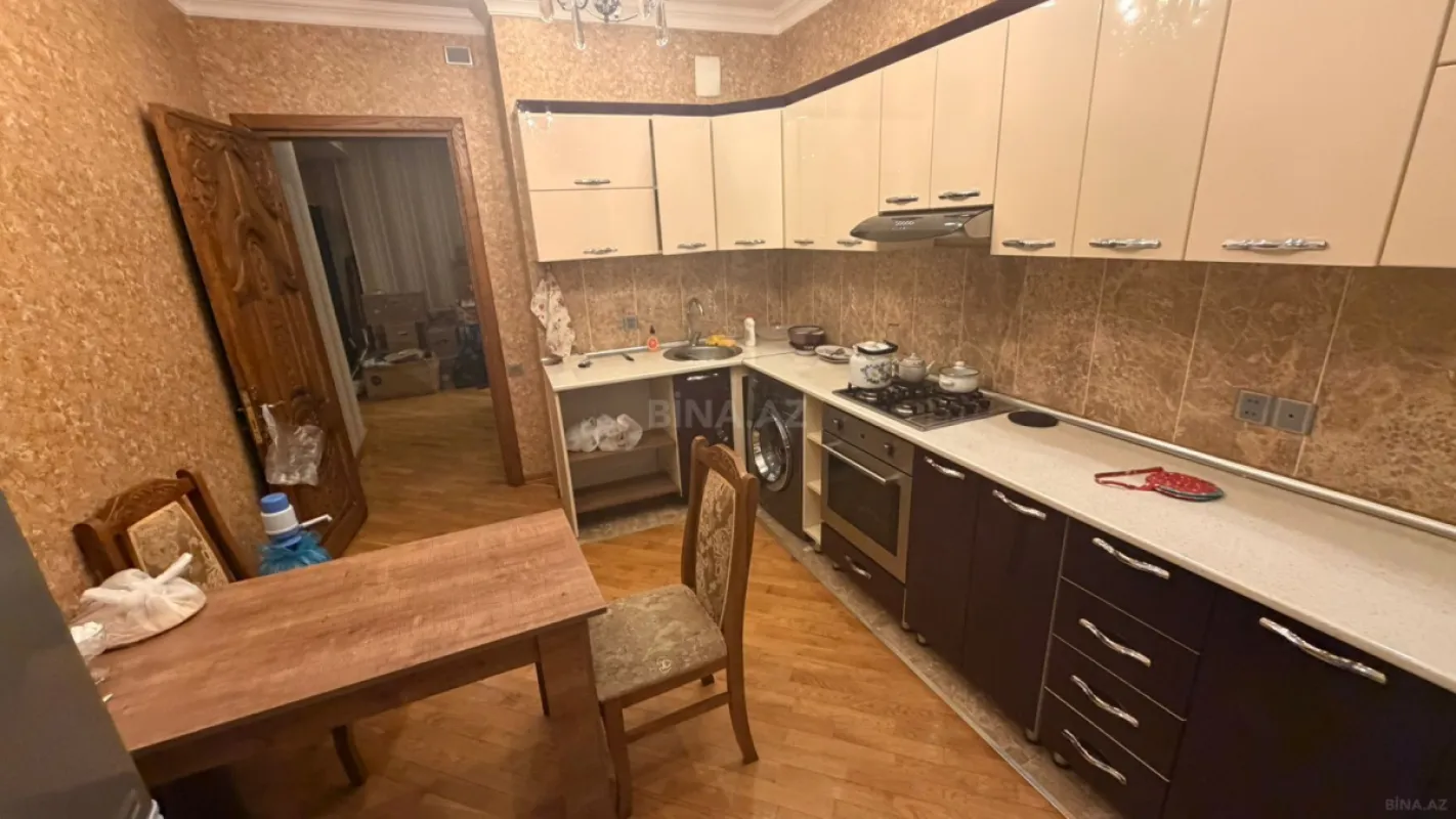 Kirayə verilir 3 otaqlı mənzil 120 m²