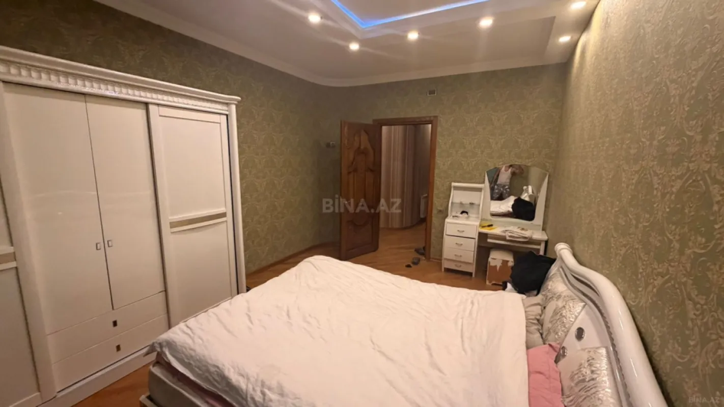 Kirayə verilir 3 otaqlı mənzil 120 m²