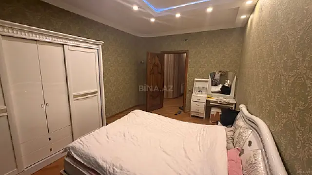 Kirayə verilir 3 otaqlı mənzil 120 m²