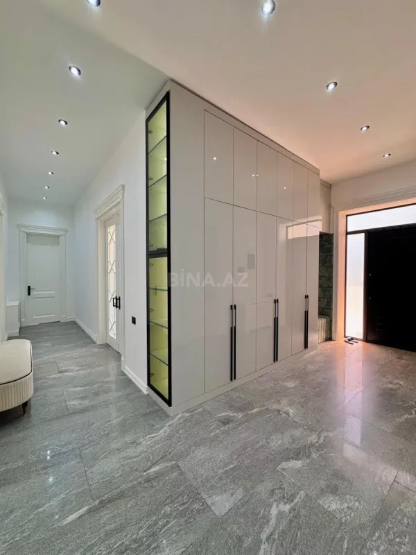 Kirayə verilir 5 otaqlı həyət evi 350 m²