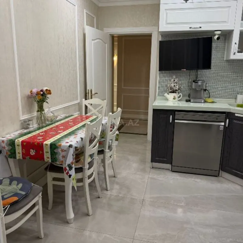 Satılır 3 otaqlı mənzil 100 m²