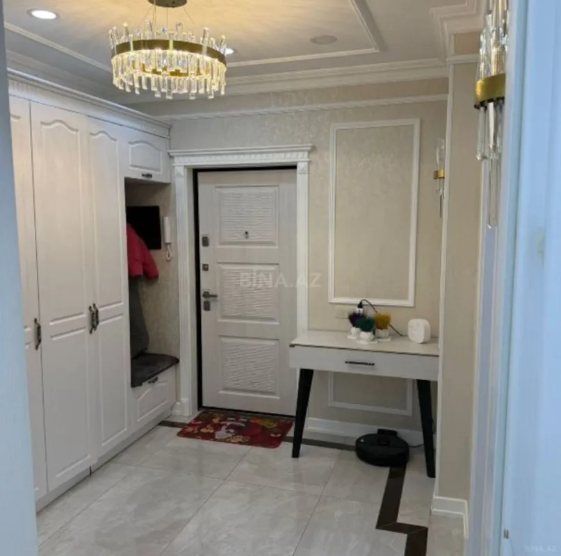 Satılır 3 otaqlı mənzil 100 m²