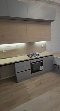 Satılır 3 otaqlı mənzil 141 m²