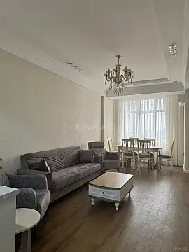 Kirayə verilir 3 otaqlı mənzil 105 m²