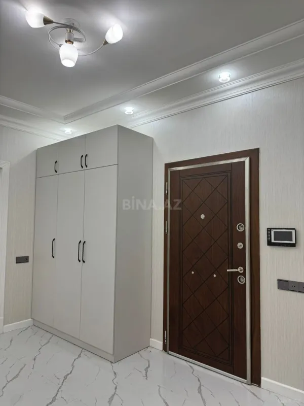 Kirayə verilir 3 otaqlı mənzil 105 m²