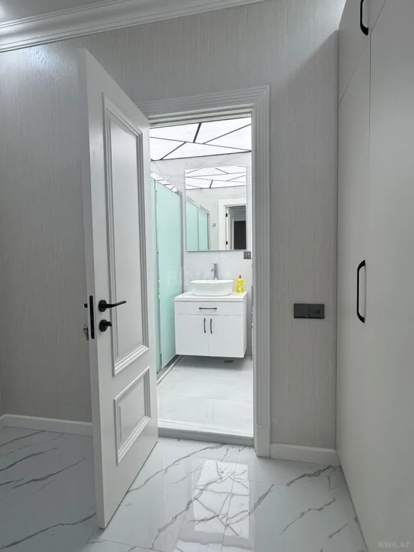 Kirayə verilir 3 otaqlı mənzil 105 m²