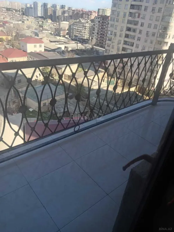 Kirayə verilir 2 otaqlı mənzil 90 m²
