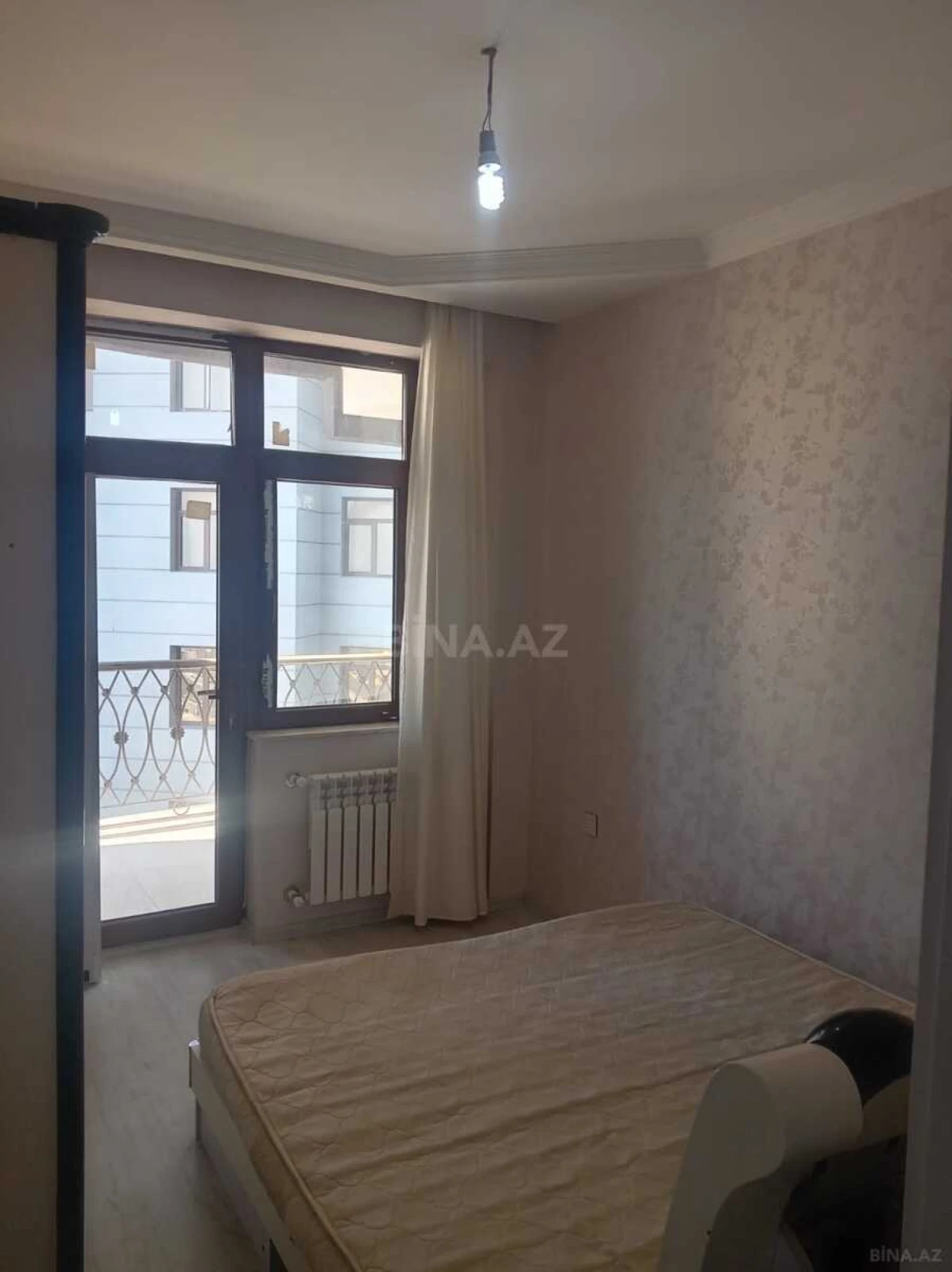 Kirayə verilir 2 otaqlı mənzil 90 m²