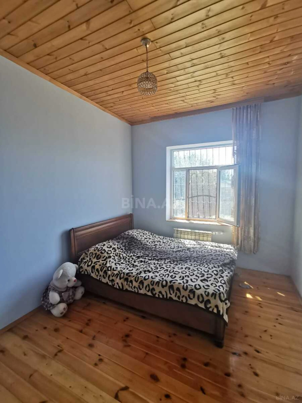 Satılır 5 otaqlı həyət evi 143 m²