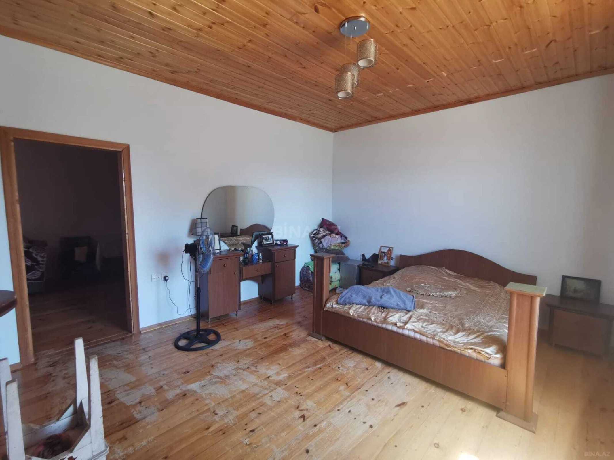 Satılır 5 otaqlı həyət evi 143 m²