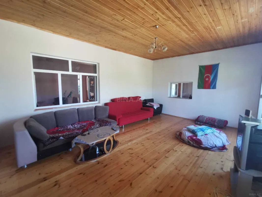 Satılır 5 otaqlı həyət evi 143 m²