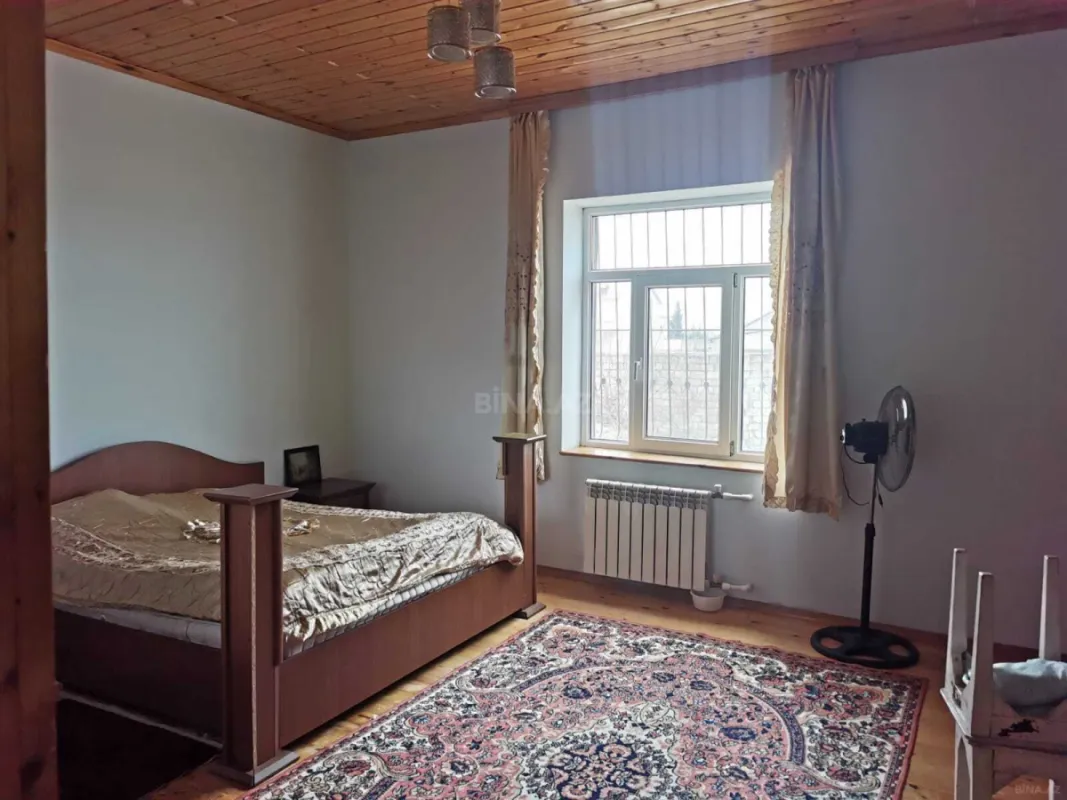 Satılır 5 otaqlı həyət evi 143 m²
