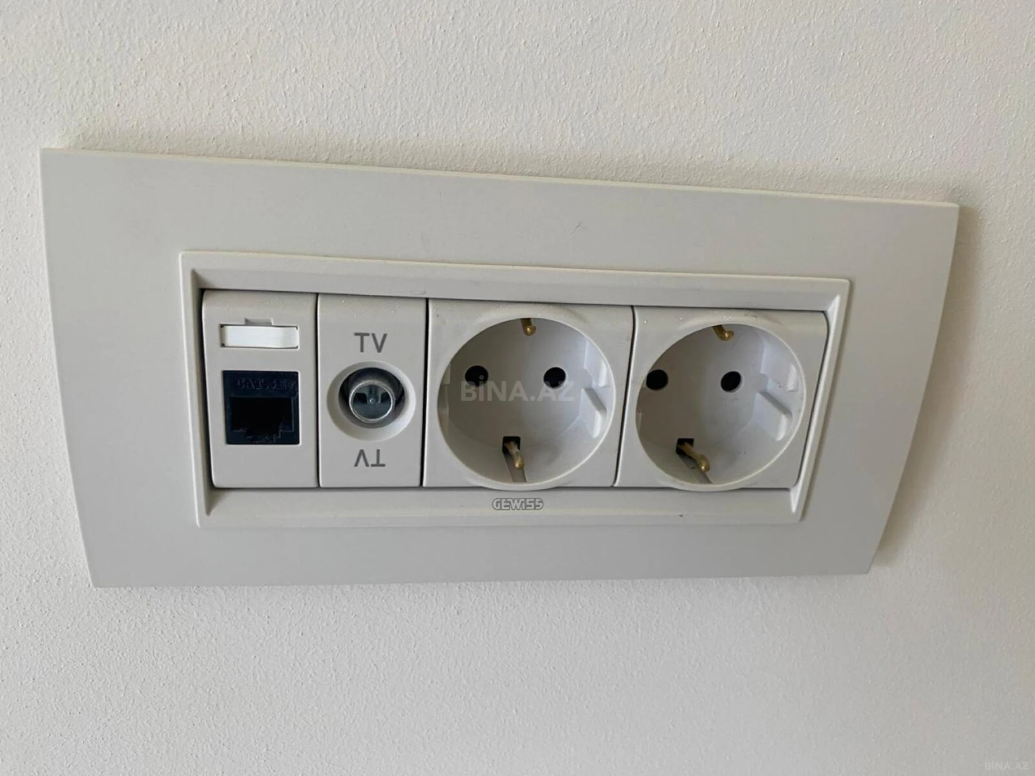 Satılır 2 otaqlı mənzil 68.3 m²