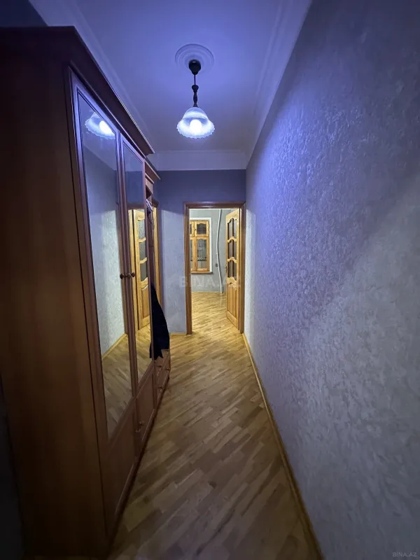 Kirayə verilir 2 otaqlı mənzil 65 m²