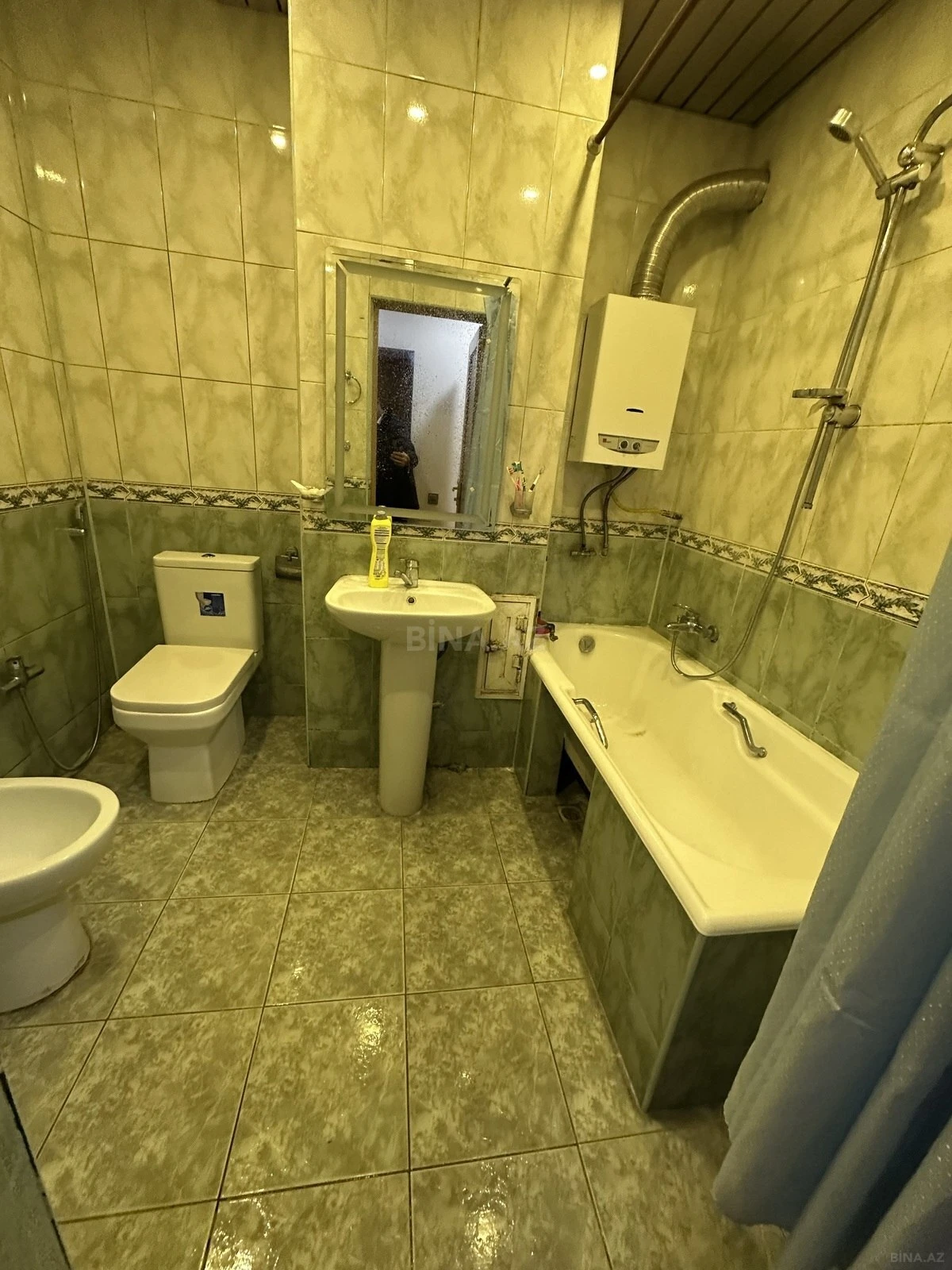 Kirayə verilir 2 otaqlı mənzil 65 m²