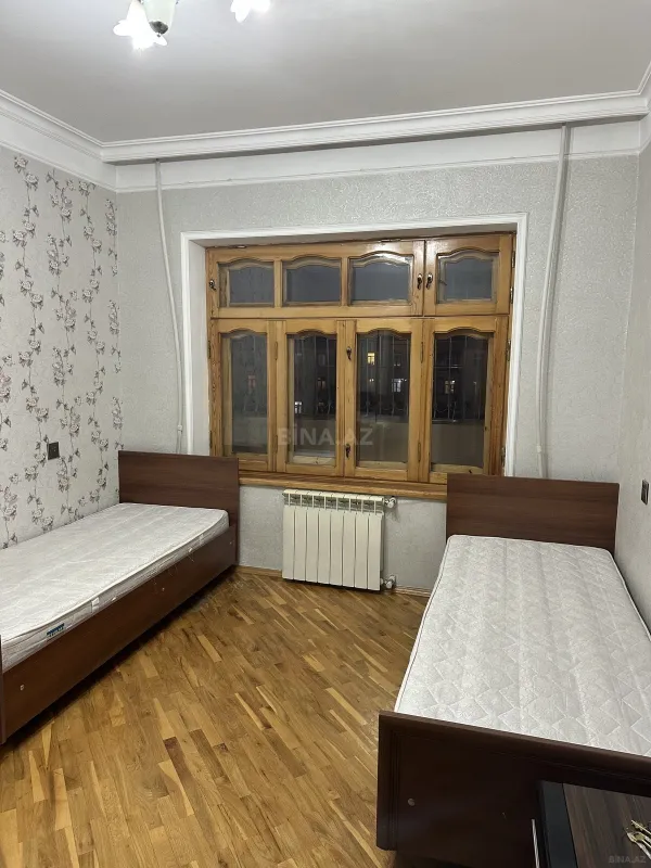 Kirayə verilir 2 otaqlı mənzil 65 m²