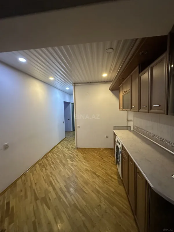Kirayə verilir 2 otaqlı mənzil 65 m²