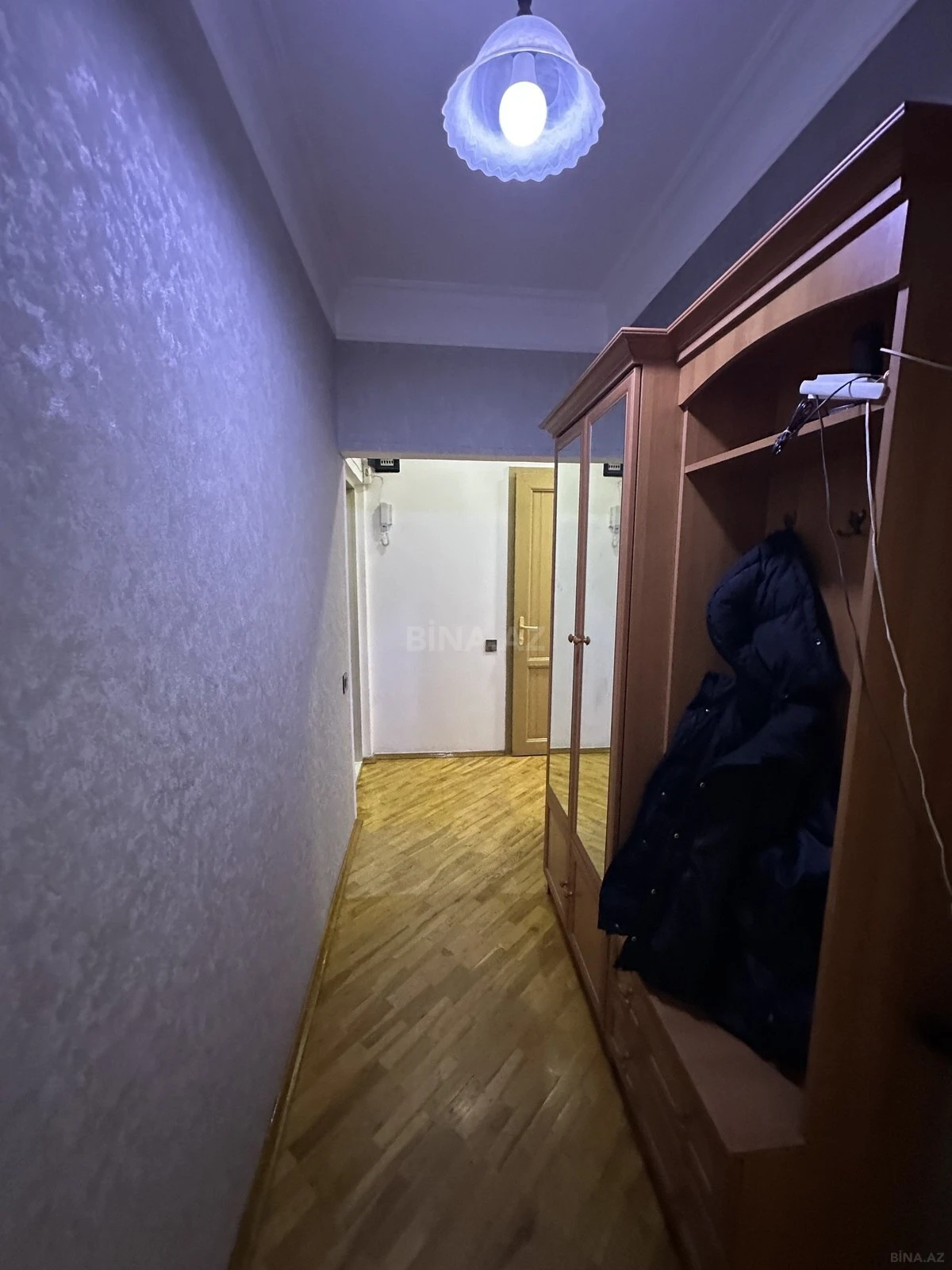 Kirayə verilir 2 otaqlı mənzil 65 m²