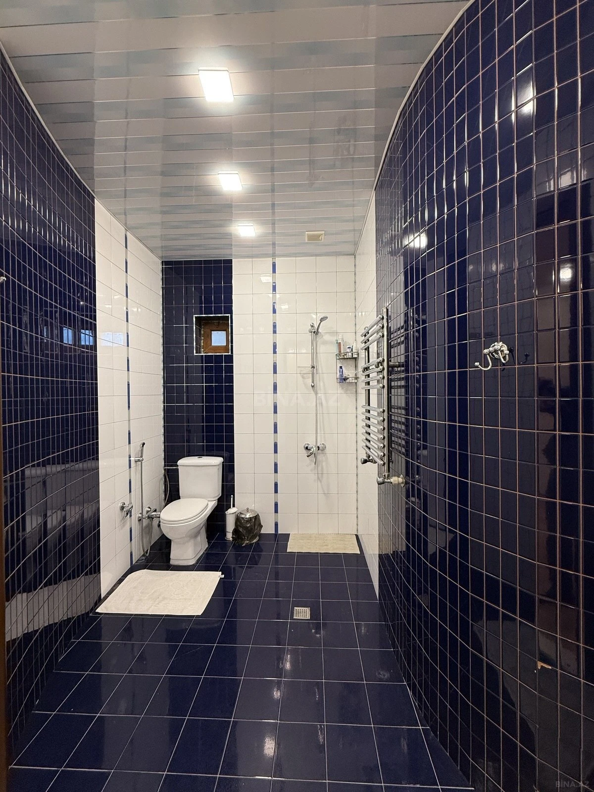 Satılır 7 otaqlı həyət evi 540 m²