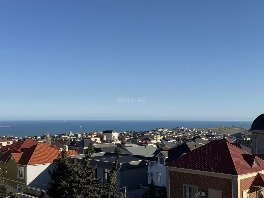 Satılır 7 otaqlı həyət evi 540 m²