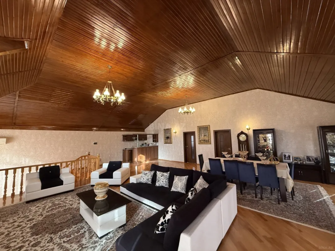 Satılır 7 otaqlı həyət evi 540 m²