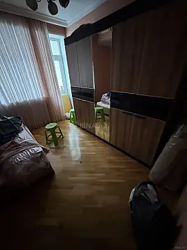 Kirayə verilir 4 otaqlı mənzil 150 m²