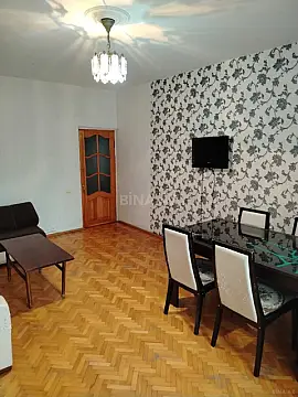 Kirayə verilir 2 otaqlı mənzil 46 m²