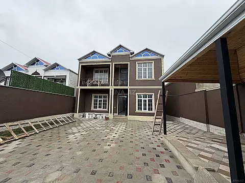 Satılır 5 otaqlı həyət evi 200 m²