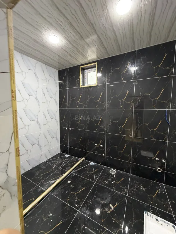 Satılır 5 otaqlı həyət evi 200 m²