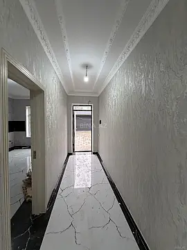 Satılır 5 otaqlı həyət evi 200 m²