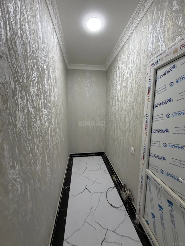 Satılır 5 otaqlı həyət evi 200 m²