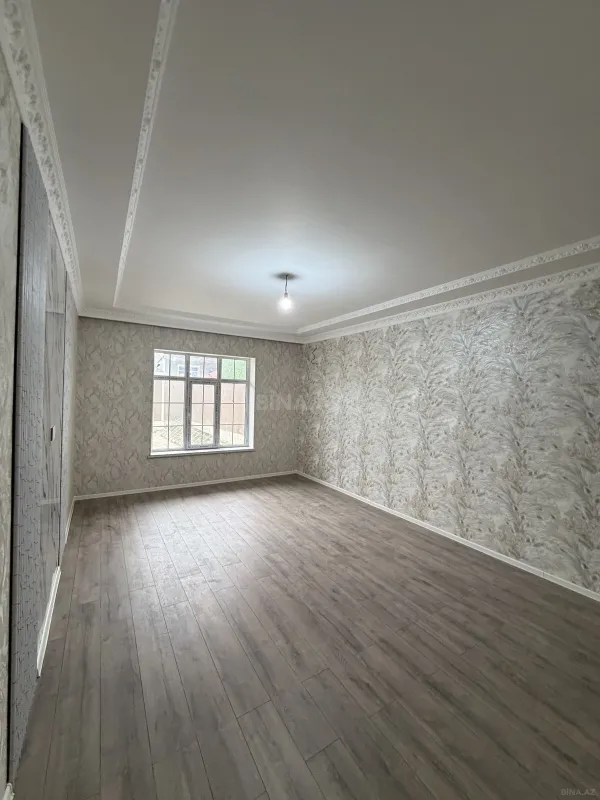 Satılır 5 otaqlı həyət evi 200 m²