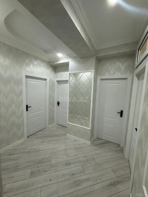 Satılır 4 otaqlı mənzil 103 m²