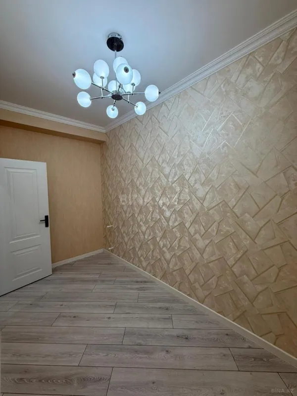 Satılır 4 otaqlı mənzil 103 m²