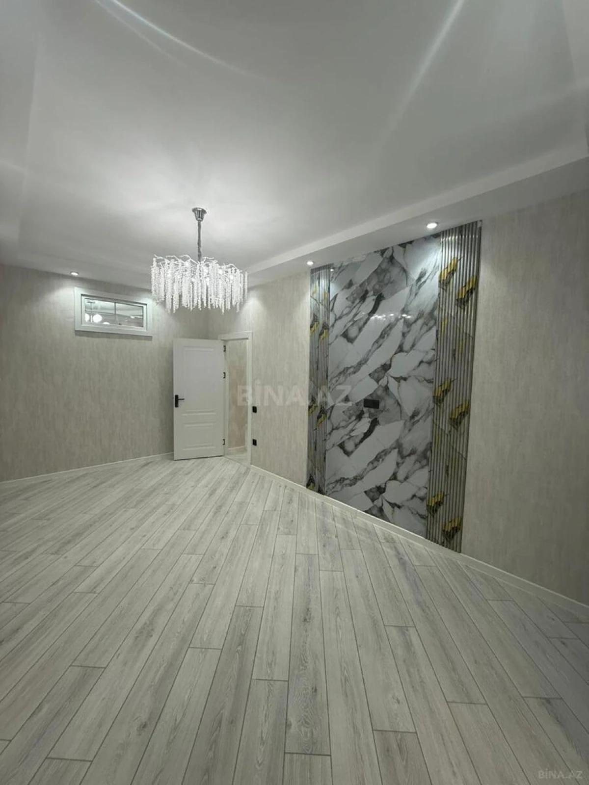 Satılır 4 otaqlı mənzil 103 m²