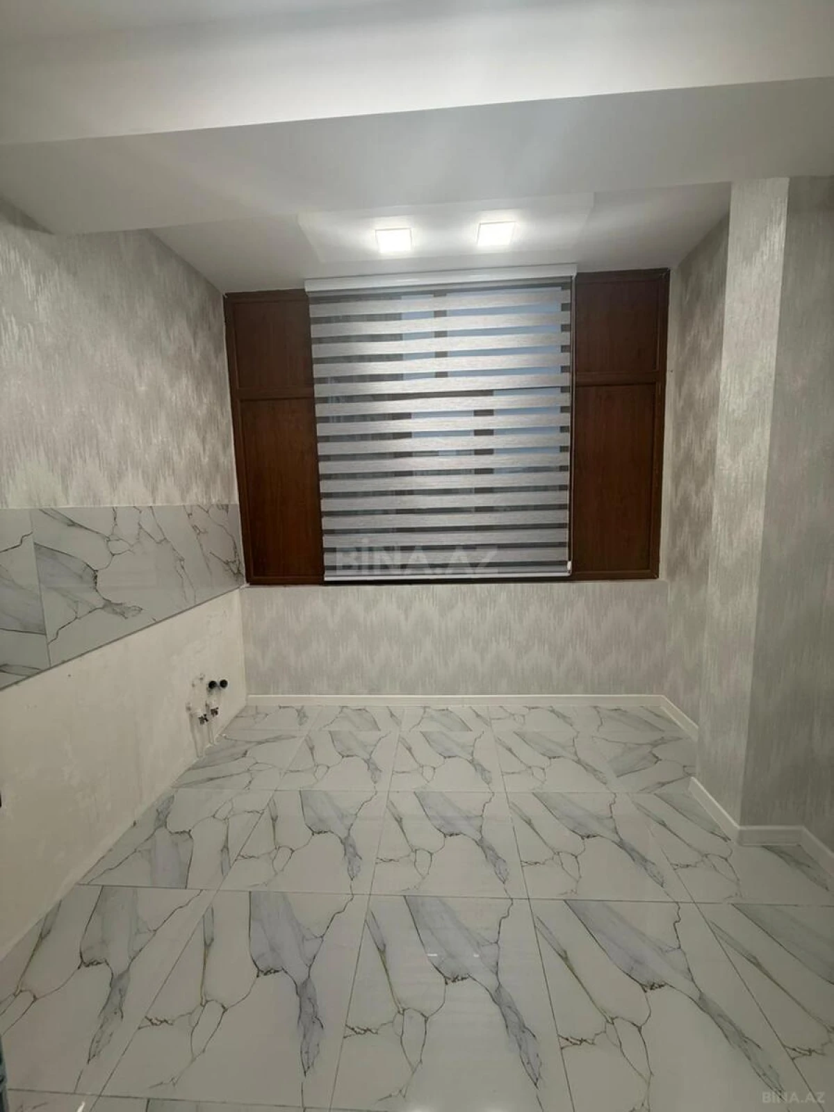 Satılır 4 otaqlı mənzil 103 m²