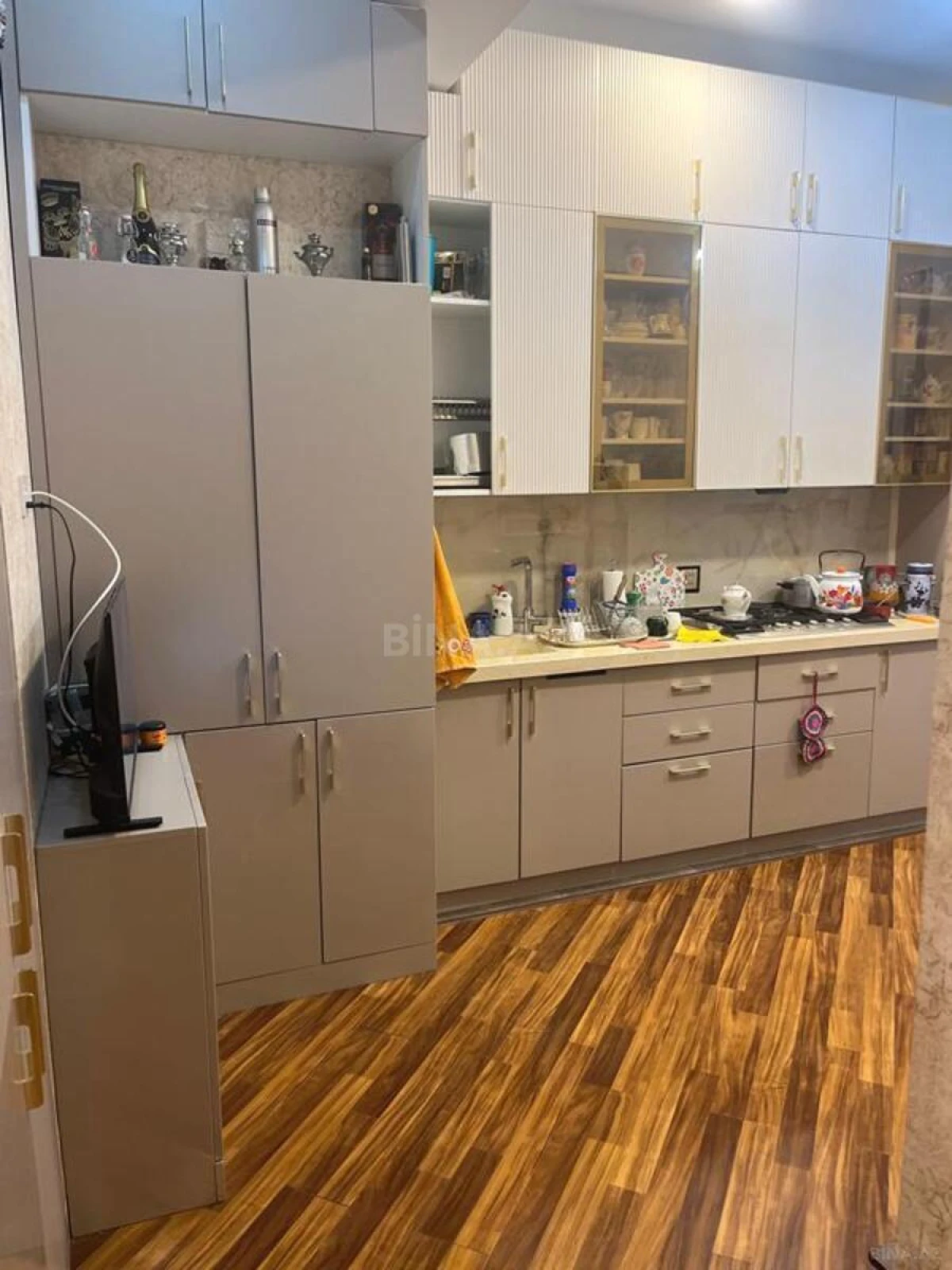 Satılır 3 otaqlı mənzil 125 m²