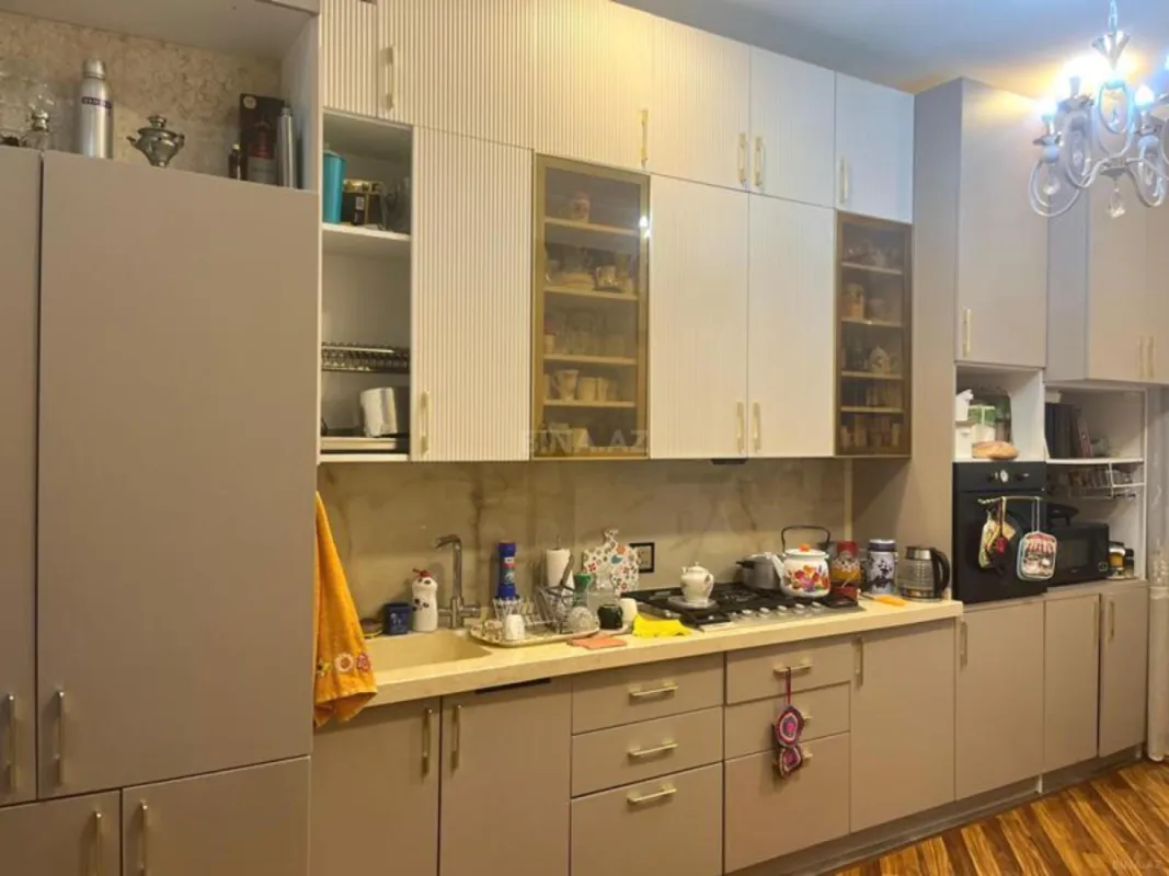 Satılır 3 otaqlı mənzil 125 m²