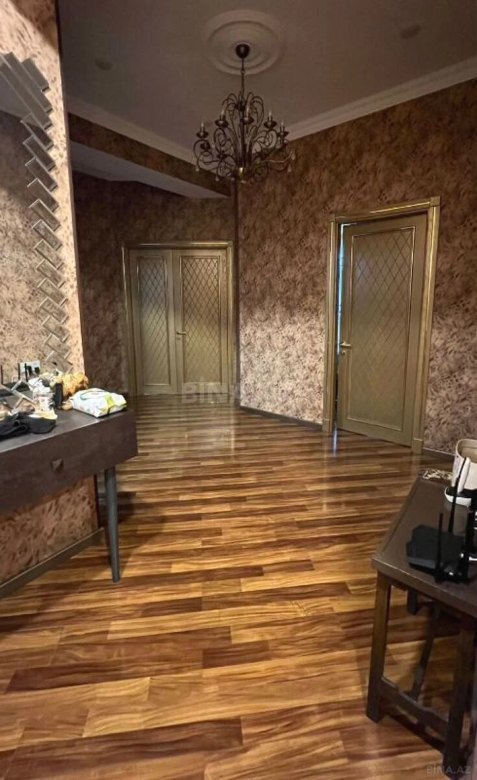 Satılır 3 otaqlı mənzil 125 m²