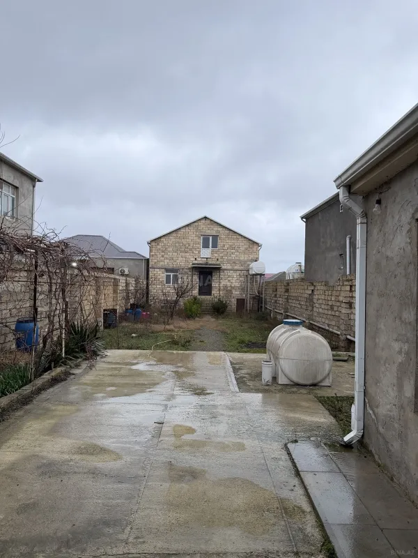 Satılır 5 otaqlı həyət evi 120 m²