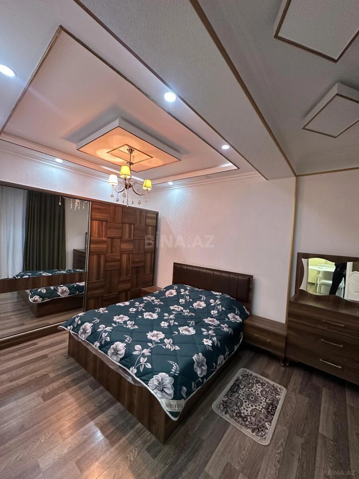 Satılır 3 otaqlı mənzil 90 m²