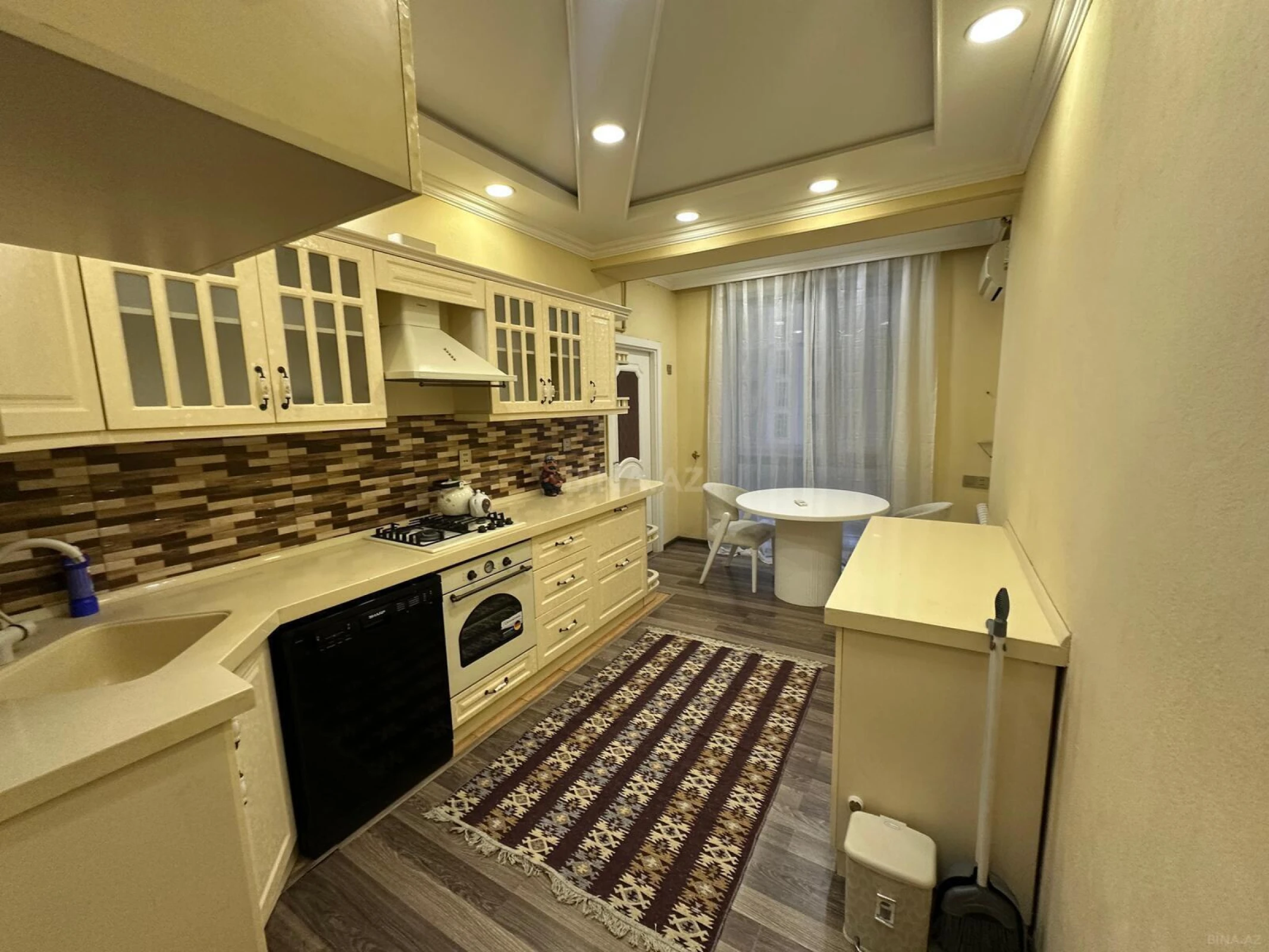 Satılır 3 otaqlı mənzil 90 m²