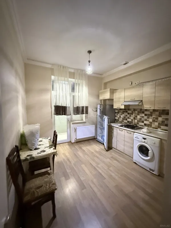 Kirayə verilir 2 otaqlı mənzil 60 m²