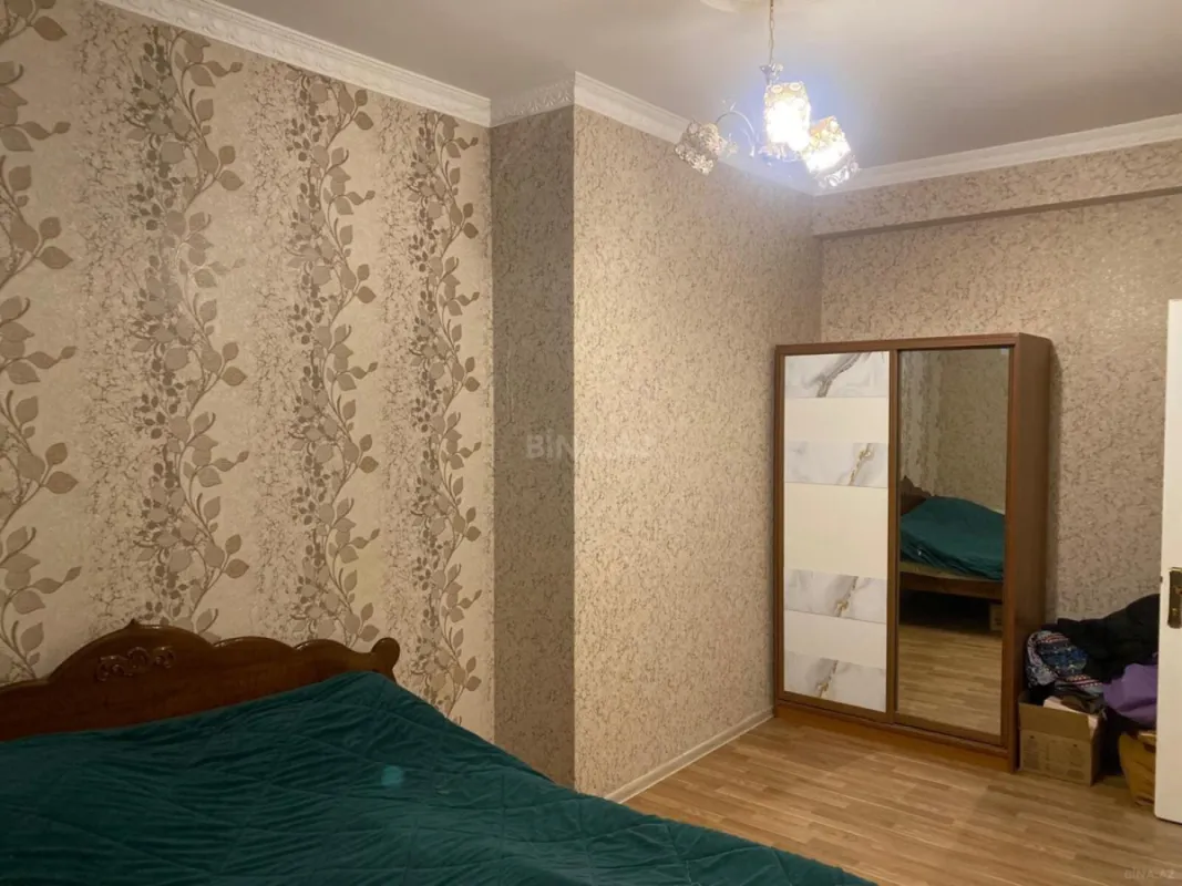 Kirayə verilir 2 otaqlı mənzil 70 m²