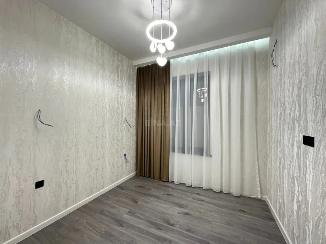 Satılır 4 otaqlı həyət evi 155 m²
